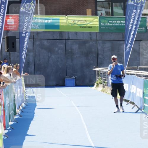 09.08.2026 - GEWOBA Citytriathlon Bremen Yannick Fuchs http://msf.ph/oto/9940146 09.08.2026 13:24:33 Ziel  meine-sportfotos.de