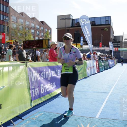 09.08.2026 - GEWOBA Citytriathlon Bremen Yannick Fuchs http://msf.ph/oto/9940149 09.08.2026 15:36:20 Ziel 259 meine-sportfotos.de