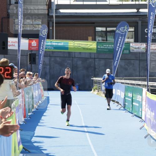 09.08.2026 - GEWOBA Citytriathlon Bremen Yannick Fuchs http://msf.ph/oto/9940163 09.08.2026 13:24:45 Ziel 699 meine-sportfotos.de