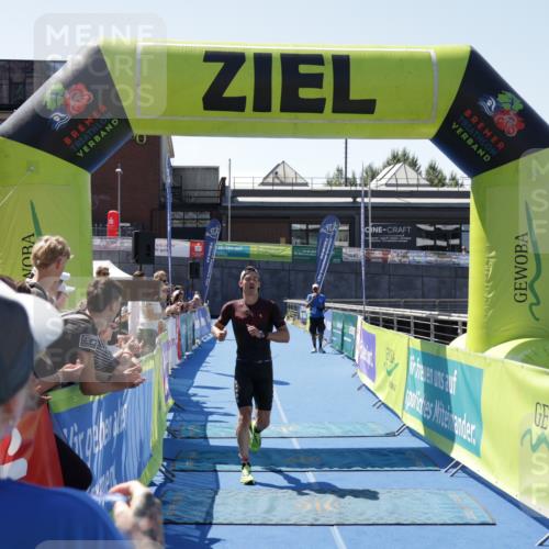 09.08.2026 - GEWOBA Citytriathlon Bremen Yannick Fuchs http://msf.ph/oto/9940174 09.08.2026 13:24:48 Ziel 699 meine-sportfotos.de