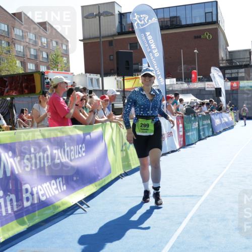 09.08.2026 - GEWOBA Citytriathlon Bremen Yannick Fuchs http://msf.ph/oto/9940179 09.08.2026 15:36:30 Ziel 299 meine-sportfotos.de