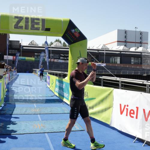 09.08.2026 - GEWOBA Citytriathlon Bremen Yannick Fuchs http://msf.ph/oto/9940188 09.08.2026 13:24:52 Ziel 699 meine-sportfotos.de
