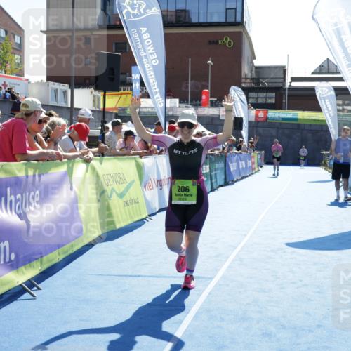 09.08.2026 - GEWOBA Citytriathlon Bremen Yannick Fuchs http://msf.ph/oto/9940189 09.08.2026 15:36:39 Ziel 206 meine-sportfotos.de