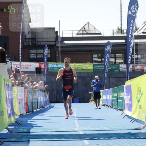 09.08.2026 - GEWOBA Citytriathlon Bremen Yannick Fuchs http://msf.ph/oto/9940197 09.08.2026 13:25:35 Ziel 570 meine-sportfotos.de