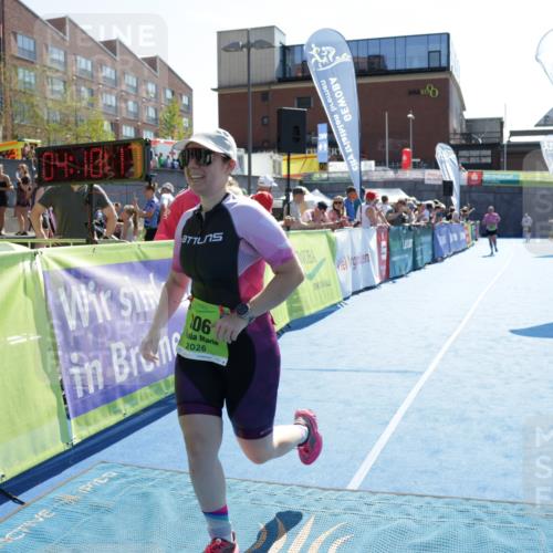 09.08.2026 - GEWOBA Citytriathlon Bremen Yannick Fuchs http://msf.ph/oto/9940198 09.08.2026 15:36:40 Ziel 206 meine-sportfotos.de