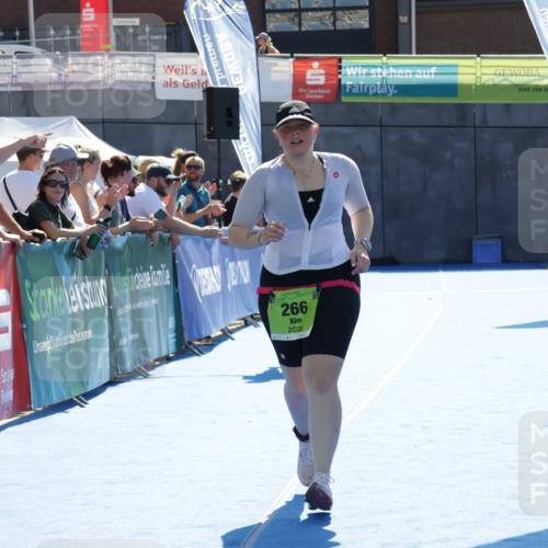 09.08.2026 - GEWOBA Citytriathlon Bremen Yannick Fuchs http://msf.ph/oto/9940225 09.08.2026 15:36:53 Ziel 266, 303 meine-sportfotos.de
