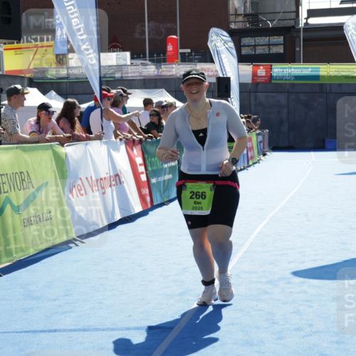 09.08.2026 - GEWOBA Citytriathlon Bremen Yannick Fuchs http://msf.ph/oto/9940232 09.08.2026 15:36:55 Ziel 266, 268 meine-sportfotos.de