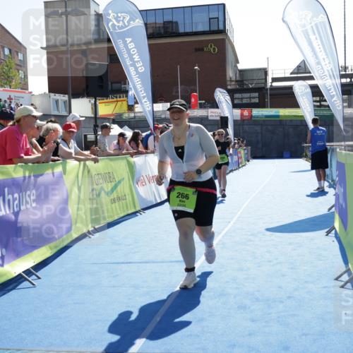 09.08.2026 - GEWOBA Citytriathlon Bremen Yannick Fuchs http://msf.ph/oto/9940235 09.08.2026 15:36:55 Ziel 266, 268 meine-sportfotos.de