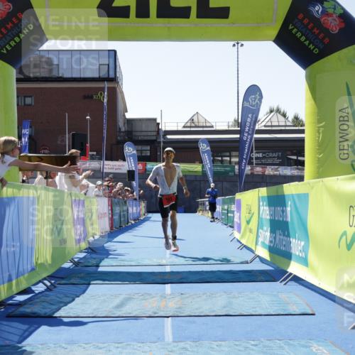 09.08.2026 - GEWOBA Citytriathlon Bremen Yannick Fuchs http://msf.ph/oto/9940266 09.08.2026 13:32:16 Ziel 684 meine-sportfotos.de