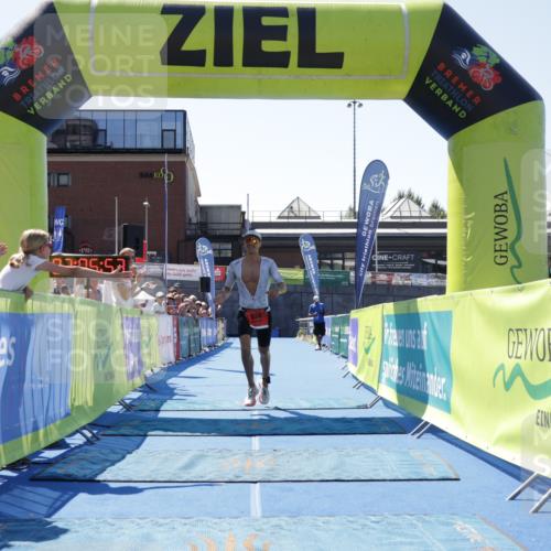 09.08.2026 - GEWOBA Citytriathlon Bremen Yannick Fuchs http://msf.ph/oto/9940271 09.08.2026 13:32:16 Ziel 684 meine-sportfotos.de