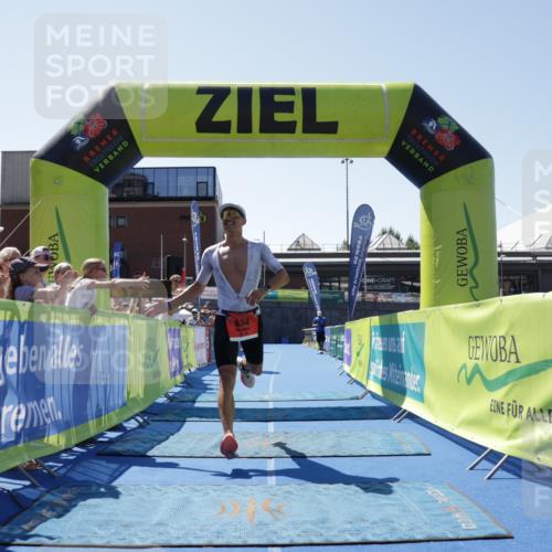 09.08.2026 - GEWOBA Citytriathlon Bremen Yannick Fuchs http://msf.ph/oto/9940277 09.08.2026 13:32:17 Ziel 684 meine-sportfotos.de