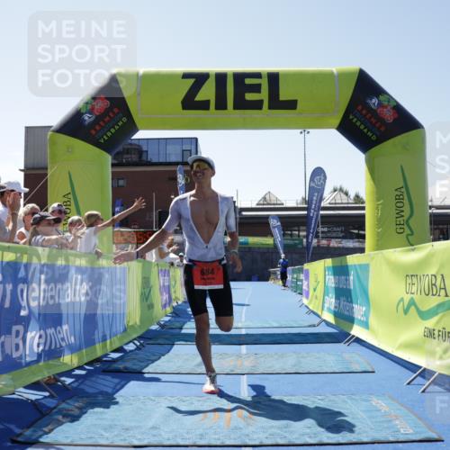 09.08.2026 - GEWOBA Citytriathlon Bremen Yannick Fuchs http://msf.ph/oto/9940279 09.08.2026 13:32:17 Ziel 684 meine-sportfotos.de