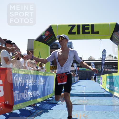 09.08.2026 - GEWOBA Citytriathlon Bremen Yannick Fuchs http://msf.ph/oto/9940284 09.08.2026 13:32:17 Ziel 684 meine-sportfotos.de