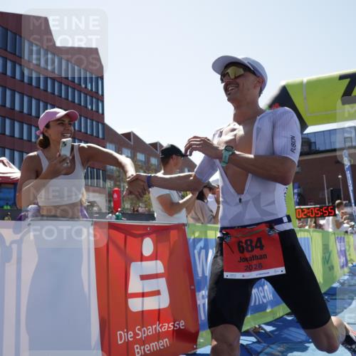 09.08.2026 - GEWOBA Citytriathlon Bremen Yannick Fuchs http://msf.ph/oto/9940288 09.08.2026 13:32:18 Ziel 684 meine-sportfotos.de