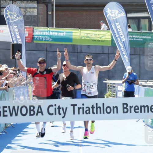 09.08.2026 - GEWOBA Citytriathlon Bremen Yannick Fuchs http://msf.ph/oto/9940342 09.08.2026 13:39:30 Ziel 1127 meine-sportfotos.de