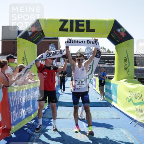 09.08.2026 - GEWOBA Citytriathlon Bremen Yannick Fuchs http://msf.ph/oto/9940373 09.08.2026 13:39:34 Ziel 1127 meine-sportfotos.de