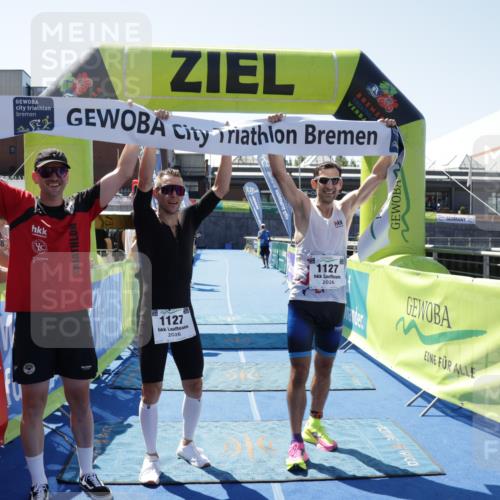 09.08.2026 - GEWOBA Citytriathlon Bremen Yannick Fuchs http://msf.ph/oto/9940408 09.08.2026 13:39:39 Ziel  meine-sportfotos.de
