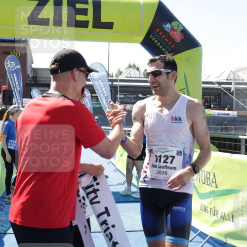 09.08.2026 - GEWOBA Citytriathlon Bremen Yannick Fuchs http://msf.ph/oto/9940424 09.08.2026 13:39:43 Ziel  meine-sportfotos.de