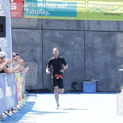 09.08.2026 - GEWOBA Citytriathlon Bremen Yannick Fuchs http://msf.ph/oto/9940458 09.08.2026 13:40:52 Ziel  meine-sportfotos.de