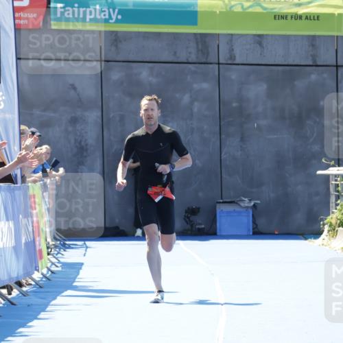 09.08.2026 - GEWOBA Citytriathlon Bremen Yannick Fuchs http://msf.ph/oto/9940462 09.08.2026 13:40:54 Ziel 803 meine-sportfotos.de