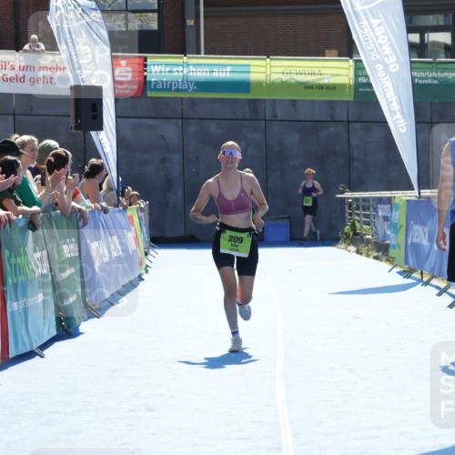 09.08.2026 - GEWOBA Citytriathlon Bremen Yannick Fuchs http://msf.ph/oto/9940463 09.08.2026 15:39:27 Ziel 209 meine-sportfotos.de