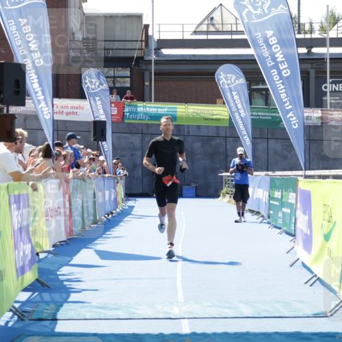 09.08.2026 - GEWOBA Citytriathlon Bremen Yannick Fuchs http://msf.ph/oto/9940475 09.08.2026 13:40:57 Ziel 803 meine-sportfotos.de