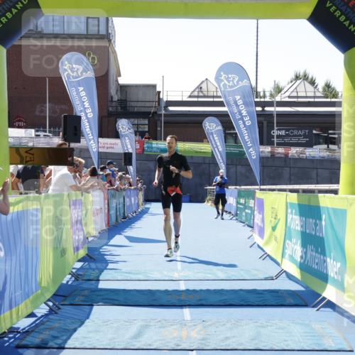 09.08.2026 - GEWOBA Citytriathlon Bremen Yannick Fuchs http://msf.ph/oto/9940482 09.08.2026 13:40:58 Ziel 803 meine-sportfotos.de