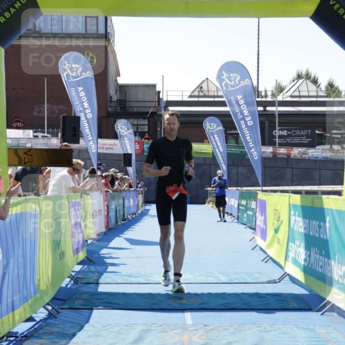 09.08.2026 - GEWOBA Citytriathlon Bremen Yannick Fuchs http://msf.ph/oto/9940486 09.08.2026 13:41:00 Ziel 803 meine-sportfotos.de