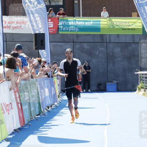 09.08.2026 - GEWOBA Citytriathlon Bremen Yannick Fuchs http://msf.ph/oto/9940513 09.08.2026 13:41:30 Ziel 579 meine-sportfotos.de