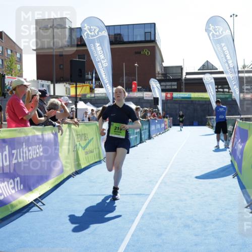 09.08.2026 - GEWOBA Citytriathlon Bremen Yannick Fuchs http://msf.ph/oto/9940550 09.08.2026 15:39:57 Ziel 219 meine-sportfotos.de