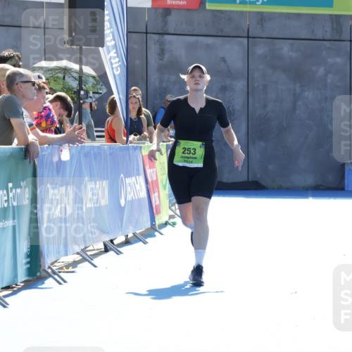 09.08.2026 - GEWOBA Citytriathlon Bremen Yannick Fuchs http://msf.ph/oto/9940559 09.08.2026 15:40:01 Ziel 219, 253 meine-sportfotos.de