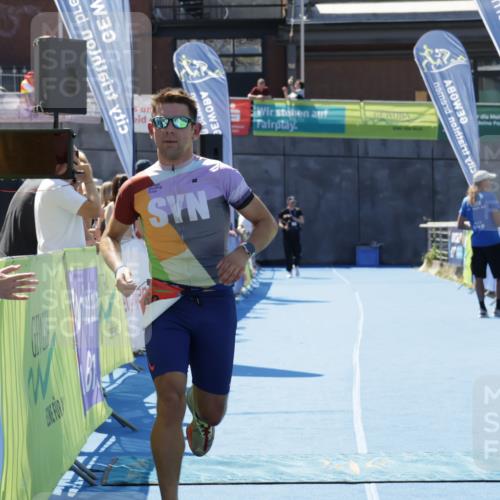 09.08.2026 - GEWOBA Citytriathlon Bremen Yannick Fuchs http://msf.ph/oto/9940588 09.08.2026 13:42:41 Ziel 604 meine-sportfotos.de