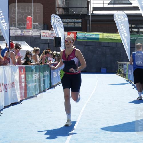 09.08.2026 - GEWOBA Citytriathlon Bremen Yannick Fuchs http://msf.ph/oto/9940591 09.08.2026 15:40:17 Ziel 214 meine-sportfotos.de