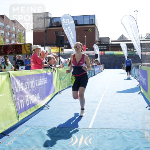 09.08.2026 - GEWOBA Citytriathlon Bremen Yannick Fuchs http://msf.ph/oto/9940595 09.08.2026 15:40:18 Ziel 214 meine-sportfotos.de