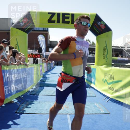 09.08.2026 - GEWOBA Citytriathlon Bremen Yannick Fuchs http://msf.ph/oto/9940601 09.08.2026 13:42:43 Ziel 604 meine-sportfotos.de