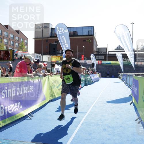09.08.2026 - GEWOBA Citytriathlon Bremen Yannick Fuchs http://msf.ph/oto/9940622 09.08.2026 15:40:50 Ziel 198, 366 meine-sportfotos.de