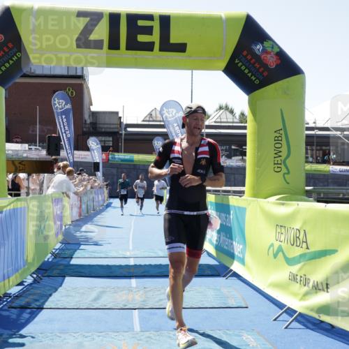 09.08.2026 - GEWOBA Citytriathlon Bremen Yannick Fuchs http://msf.ph/oto/9940638 09.08.2026 13:43:15 Ziel 787, 1131 meine-sportfotos.de