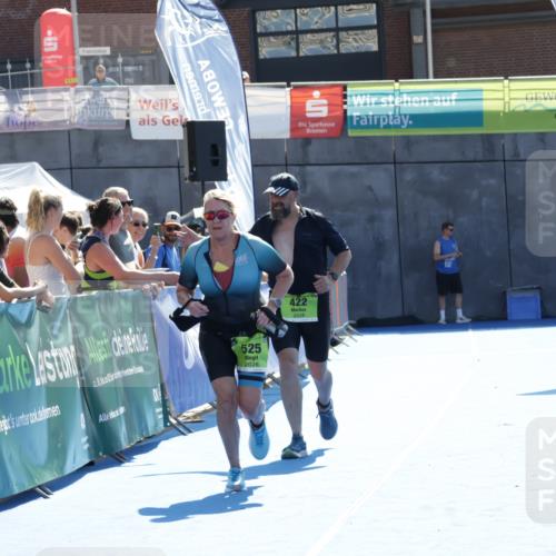 09.08.2026 - GEWOBA Citytriathlon Bremen Yannick Fuchs http://msf.ph/oto/9940656 09.08.2026 15:41:01 Ziel 525 meine-sportfotos.de