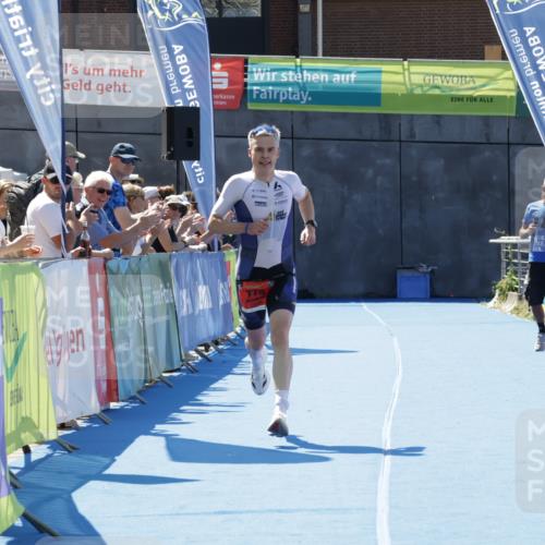 09.08.2026 - GEWOBA Citytriathlon Bremen Yannick Fuchs http://msf.ph/oto/9940685 09.08.2026 13:43:52 Ziel 770 meine-sportfotos.de