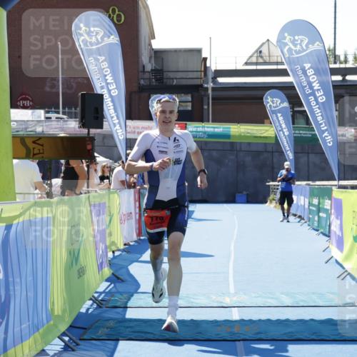 09.08.2026 - GEWOBA Citytriathlon Bremen Yannick Fuchs http://msf.ph/oto/9940691 09.08.2026 13:43:54 Ziel 770 meine-sportfotos.de