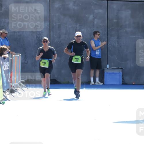 09.08.2026 - GEWOBA Citytriathlon Bremen Yannick Fuchs http://msf.ph/oto/9940700 09.08.2026 15:41:23 Ziel  meine-sportfotos.de