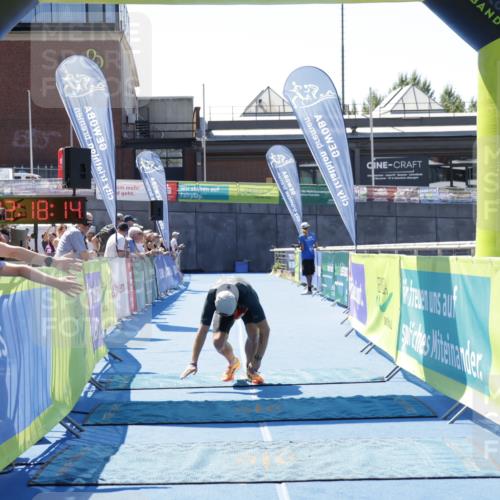 09.08.2026 - GEWOBA Citytriathlon Bremen Yannick Fuchs http://msf.ph/oto/9940727 09.08.2026 13:44:36 Ziel 557 meine-sportfotos.de