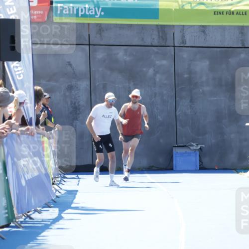 09.08.2026 - GEWOBA Citytriathlon Bremen Yannick Fuchs http://msf.ph/oto/9940754 09.08.2026 13:44:57 Ziel  meine-sportfotos.de