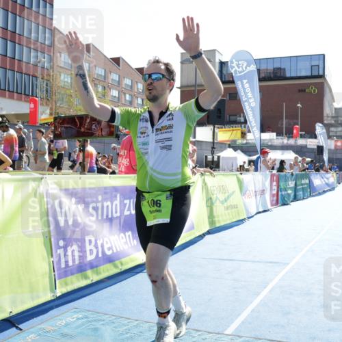09.08.2026 - GEWOBA Citytriathlon Bremen Yannick Fuchs http://msf.ph/oto/9940766 09.08.2026 15:41:44 Ziel 106, 446 meine-sportfotos.de