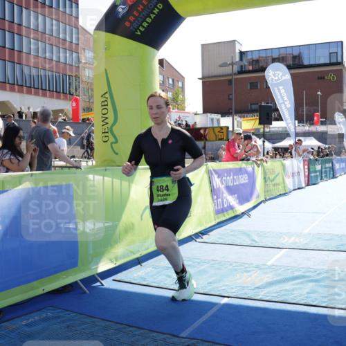 09.08.2026 - GEWOBA Citytriathlon Bremen Yannick Fuchs http://msf.ph/oto/9940793 09.08.2026 15:42:03 Ziel 484 meine-sportfotos.de