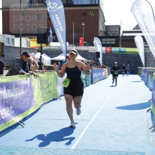 09.08.2026 - GEWOBA Citytriathlon Bremen Yannick Fuchs http://msf.ph/oto/9940827 09.08.2026 15:42:50 Ziel 223 meine-sportfotos.de