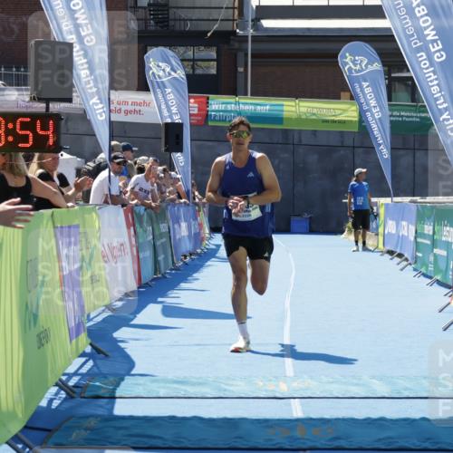 09.08.2026 - GEWOBA Citytriathlon Bremen Yannick Fuchs http://msf.ph/oto/9940835 09.08.2026 13:46:17 Ziel 1153 meine-sportfotos.de