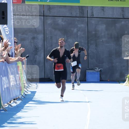09.08.2026 - GEWOBA Citytriathlon Bremen Yannick Fuchs http://msf.ph/oto/9940854 09.08.2026 13:46:51 Ziel  meine-sportfotos.de