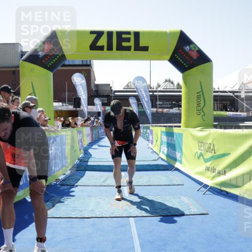 09.08.2026 - GEWOBA Citytriathlon Bremen Yannick Fuchs http://msf.ph/oto/9940880 09.08.2026 13:47:03 Ziel 595 meine-sportfotos.de