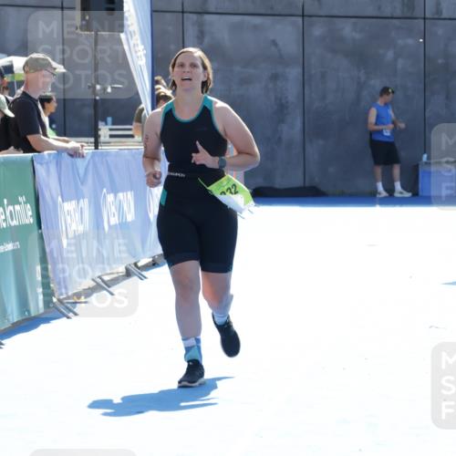 09.08.2026 - GEWOBA Citytriathlon Bremen Yannick Fuchs http://msf.ph/oto/9940891 09.08.2026 15:43:33 Ziel 332 meine-sportfotos.de